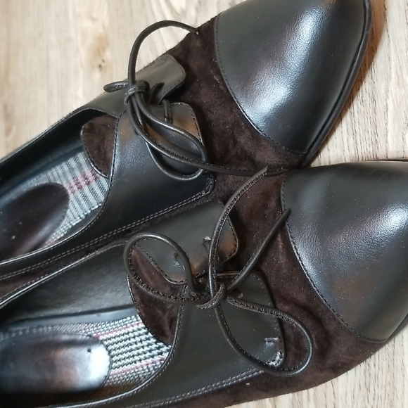 Womens Closed Toe Brown Suede Heel Shoes - Picture 9 of 16